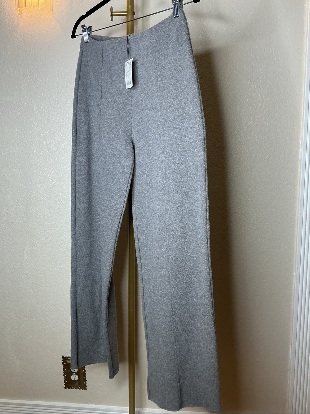 Zara Light Gray Wide-Leg Knit Pants